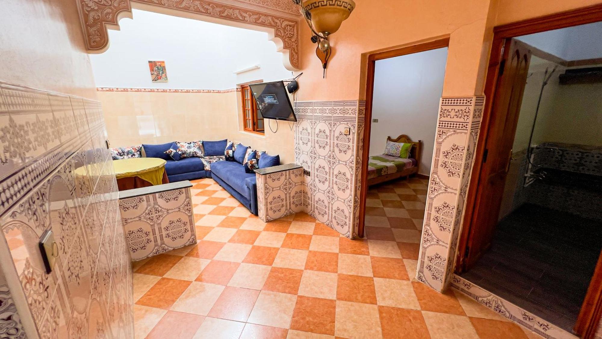 Dar Haut De Gamme Et A Un Prix Imaginaire Hostcom For Families Only Oujda Exterior photo