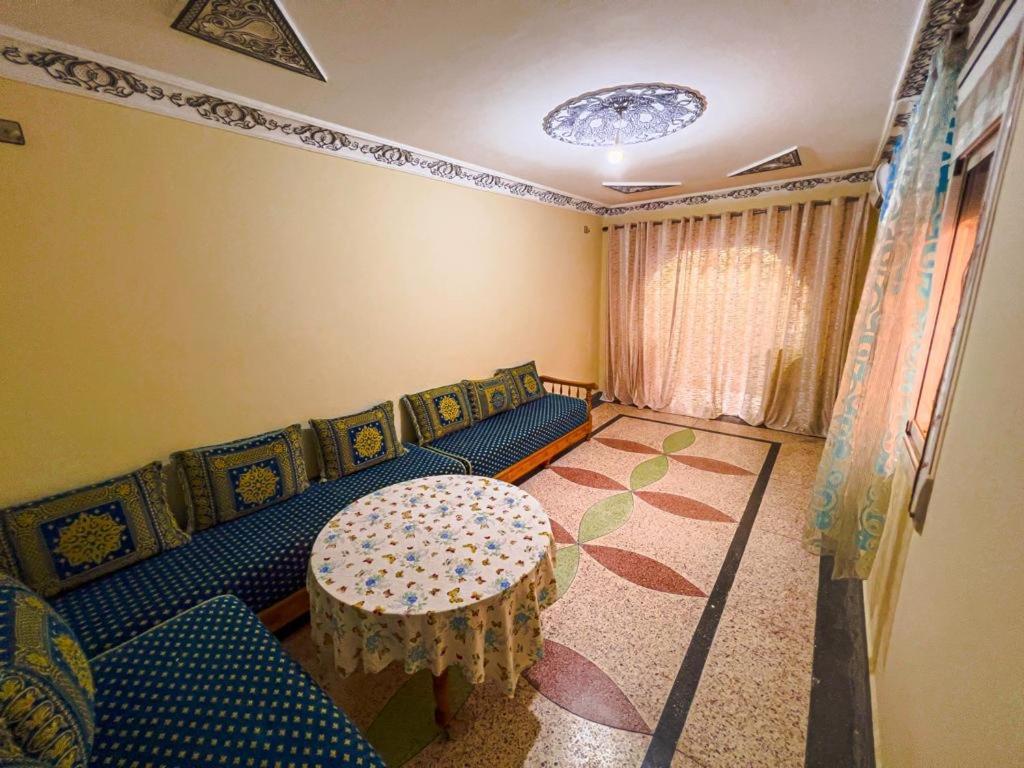 Dar Haut De Gamme Et A Un Prix Imaginaire Hostcom For Families Only Oujda Exterior photo